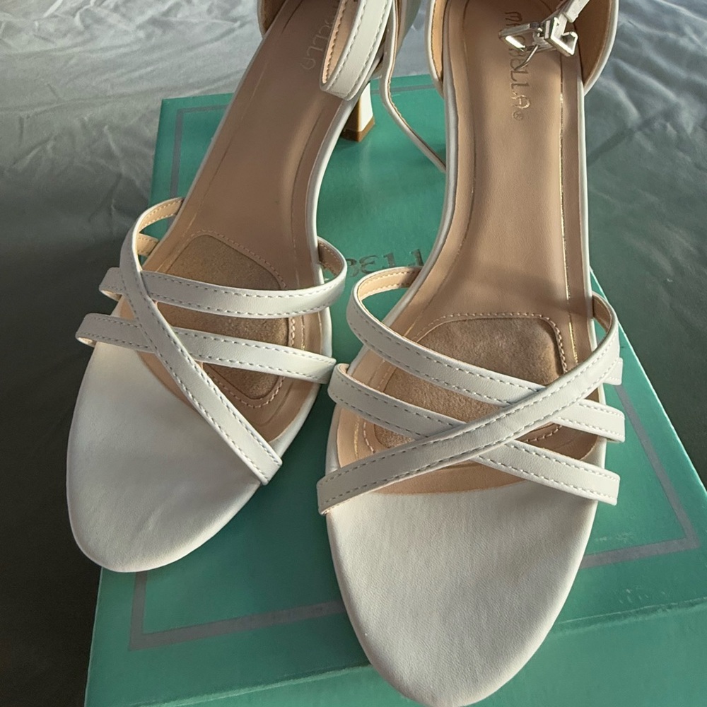 Wedding heels size 7
